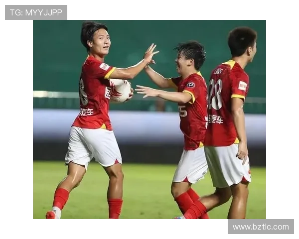 广州排球队以72分稳居联赛积分榜首位展现强劲实力