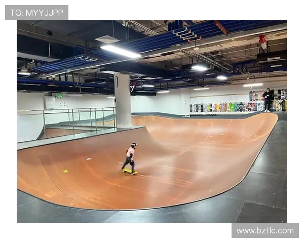 成都滑板队与深圳滑板队赛后复盘速度较量的精彩瞬间与战术分析 成都滑板队与深圳滑板队赛后复盘速度较量的精彩瞬间与战术分析